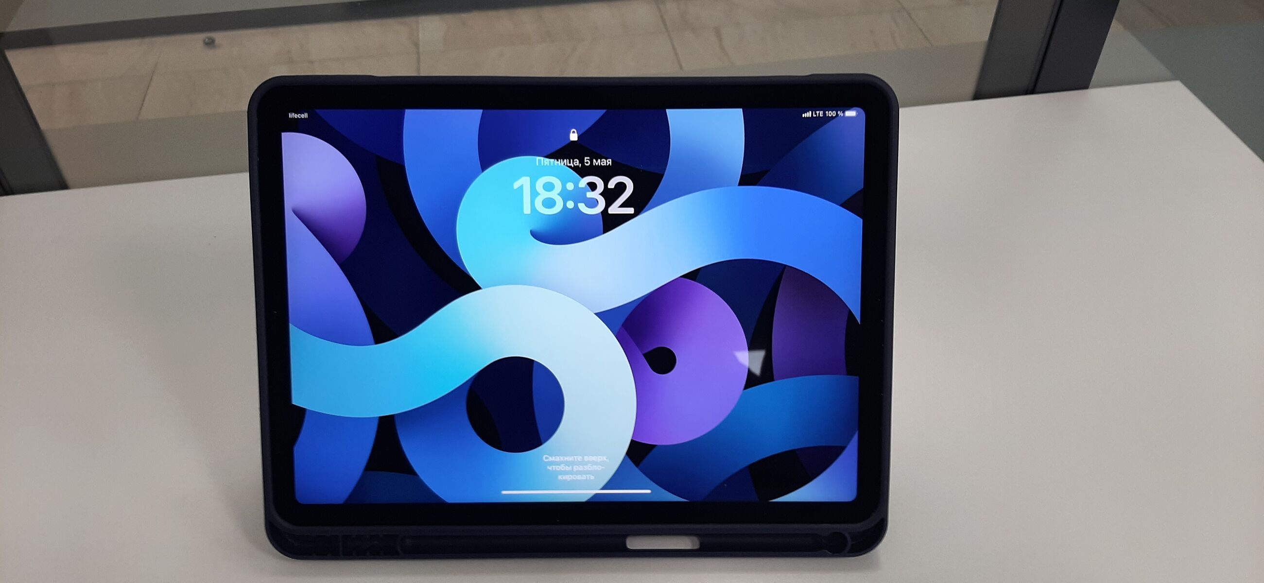 Продается IPad Air (2020) Wi-Fi+ Cellular (4G) 64GB Sky Blue (MYH02), Киев на aviso.ua