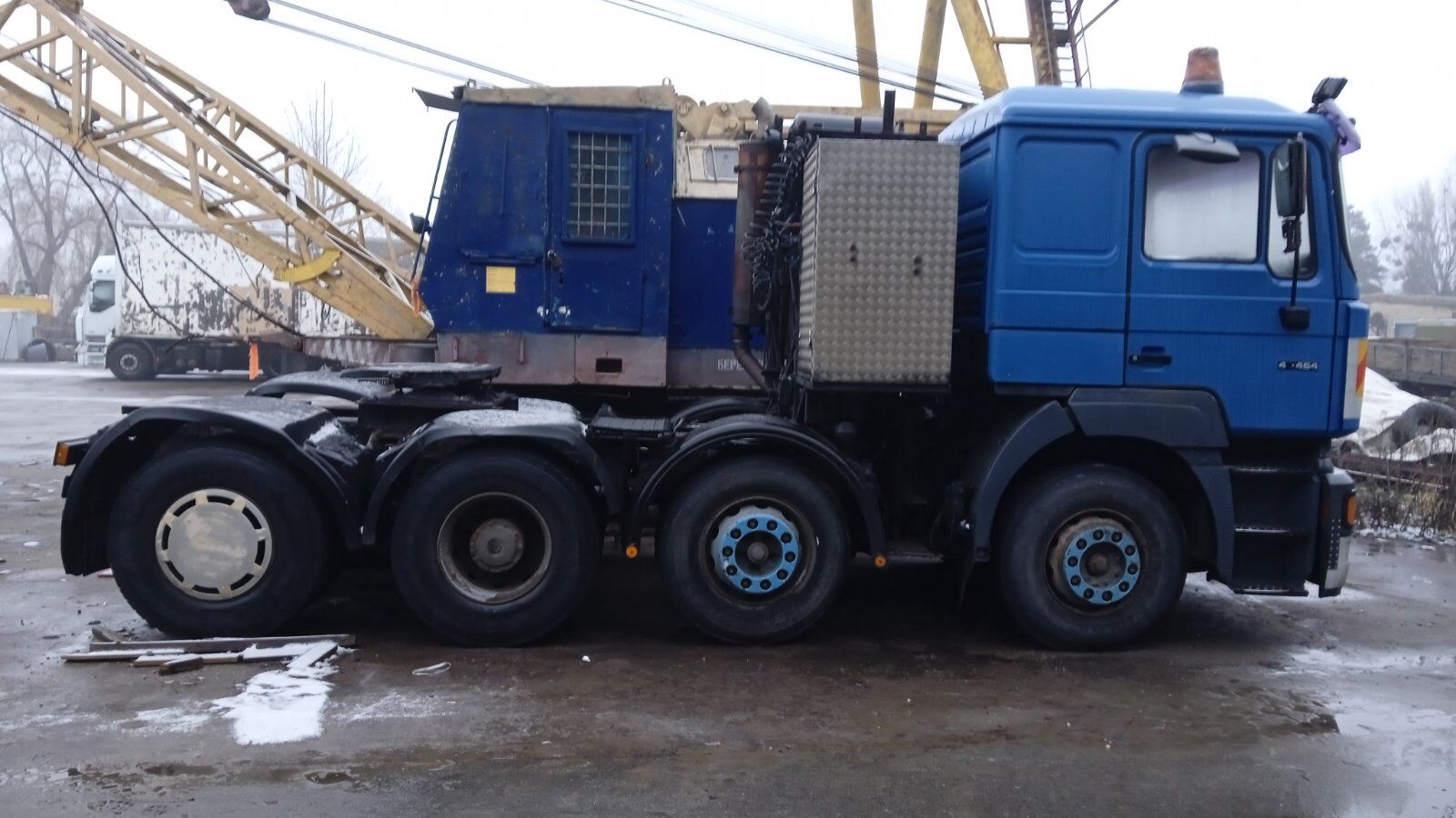 Продам спец.тягач MAN-41.464 4-осный 2001 г, Київ на aviso.ua