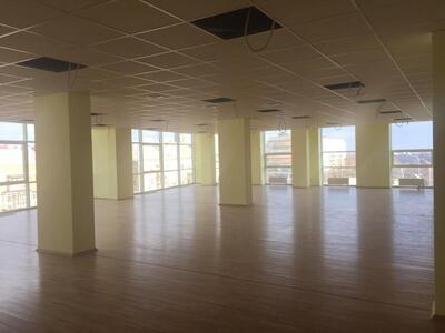 Продажа офисного помещения по проспекту Лобановского в новом бизнес центре.