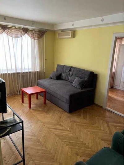 Сдам свою 2-комнатную квартиру на проспекте Берестейском.