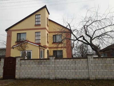 продаж шикарного будинку в селі Порадівка з меблями та технікою