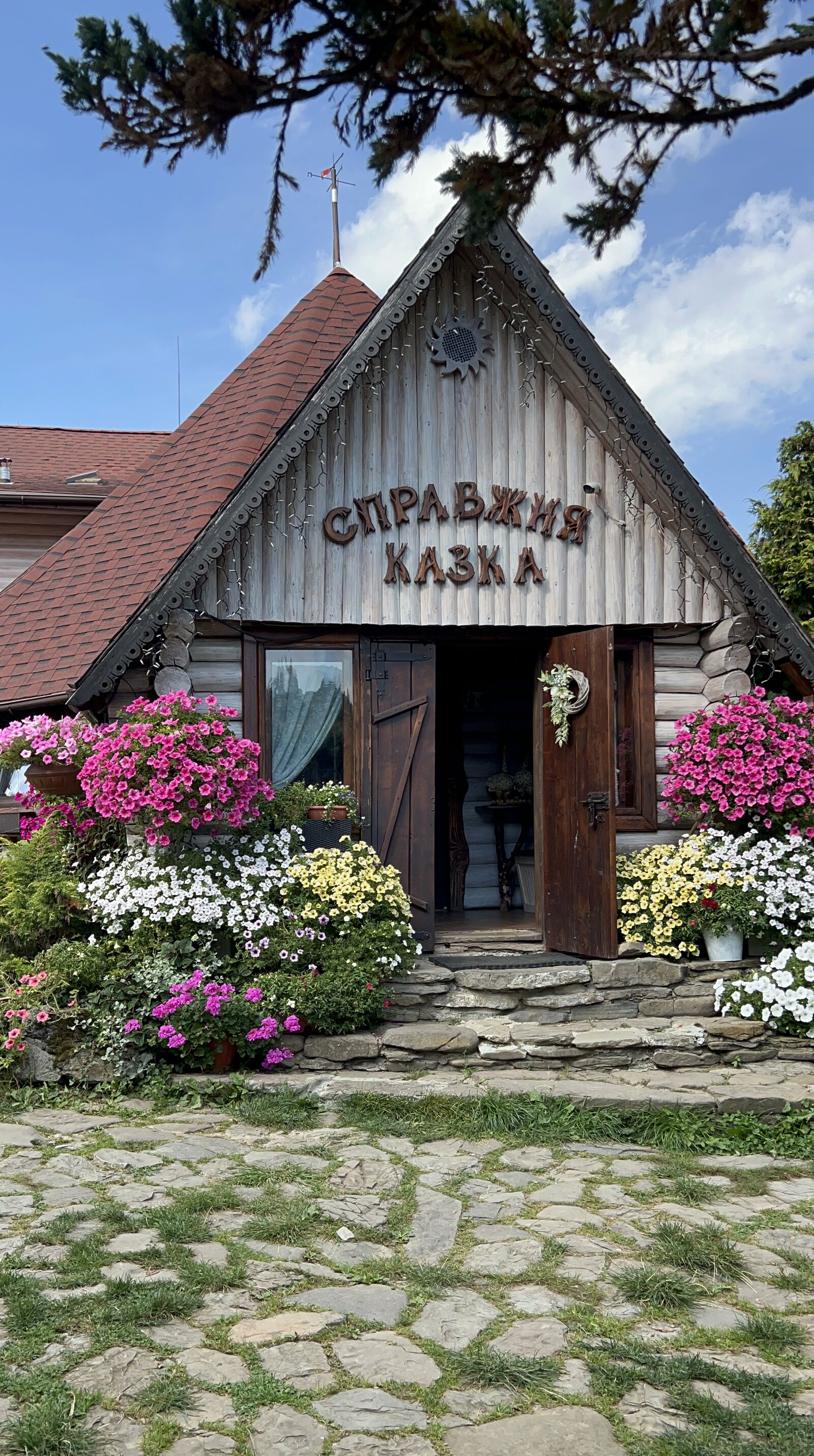 Вакансія помічник кухаря, кухарь, Київ на aviso.ua