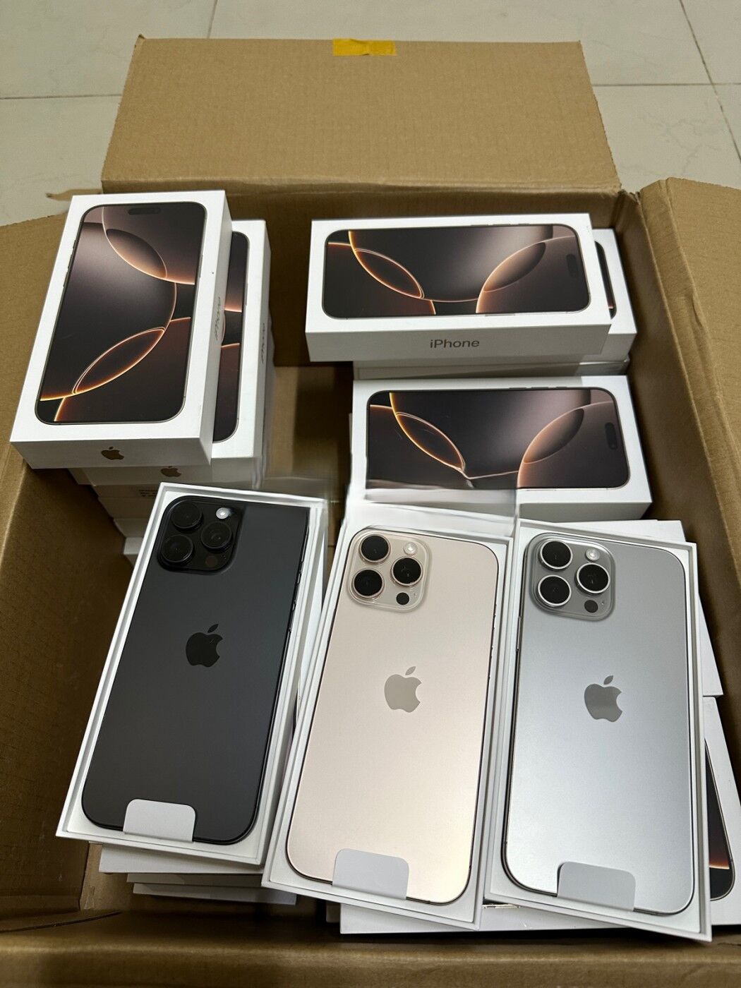 Apple iPhone 16 Pro Max, iPhone 16 Pro, iPhone 16, iPhone 16 Plus, iPhone 15 Pro Max, iPhone 15 Pro, Киев на aviso.ua