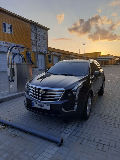 Продам автомобиль Cadillac ХТ5 в отличном техническом состоянии,2016 год, цвет графит, в эксплс 2017