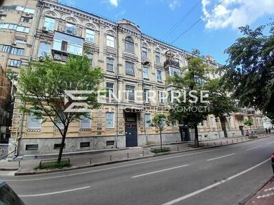 Продам 1-кімнатну квартиру, Гончара Олеся ул., д. 90/92, Дарницький район, Київ