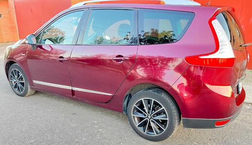 Продам Renault Grand Scenic, 2013 року, 1.50 л., 12000 $