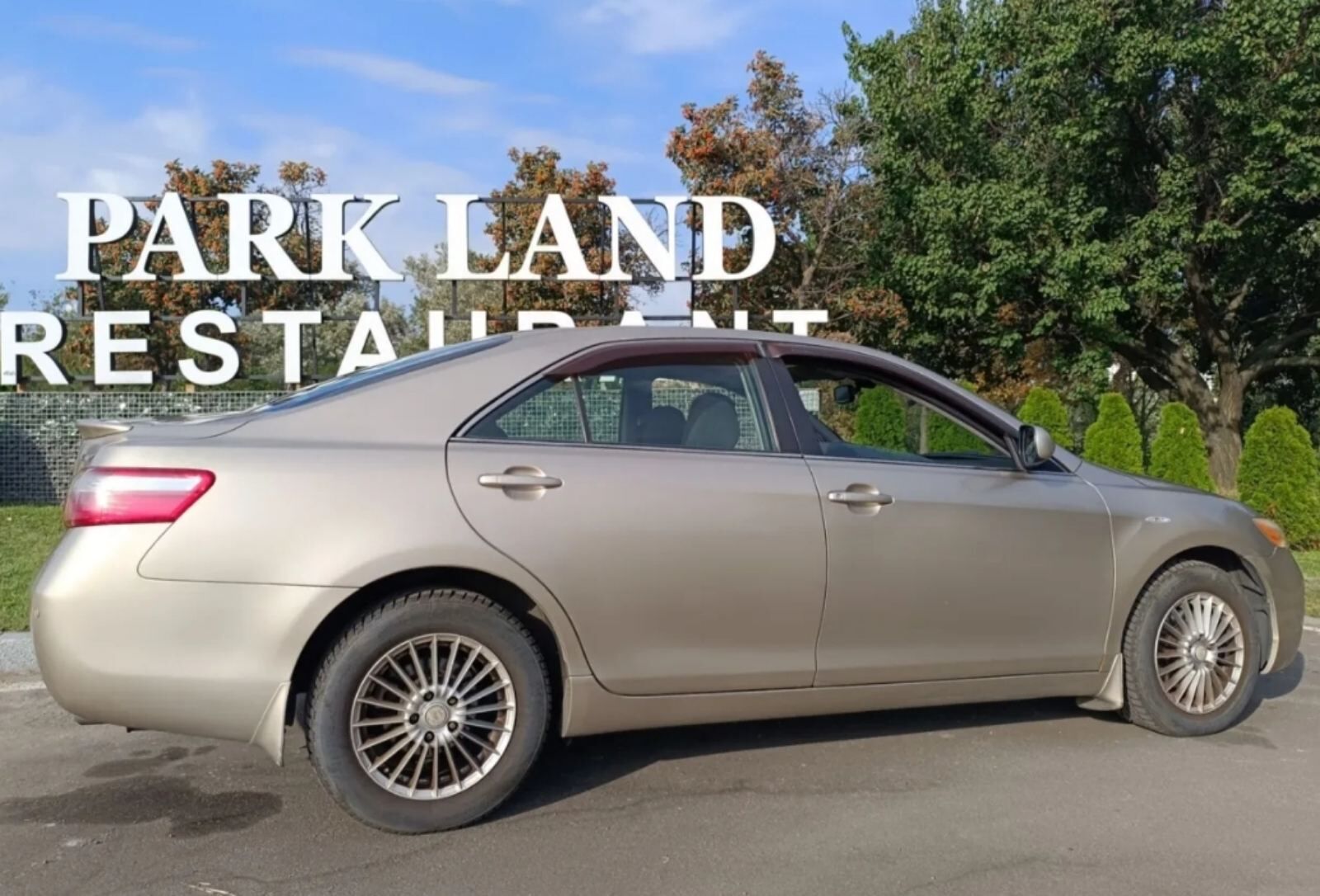 Toyota Camry 2008 рік, повністю обслужена з двома комплектами дисків та гуми, Київ на aviso.ua
