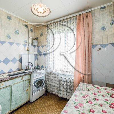 Продам 3-к квартиру Київ, Святошинський, Жмеринська вул., 16