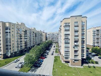 Продам 3-к квартиру Киев, Голосеевский, Метрологическая ул., 11