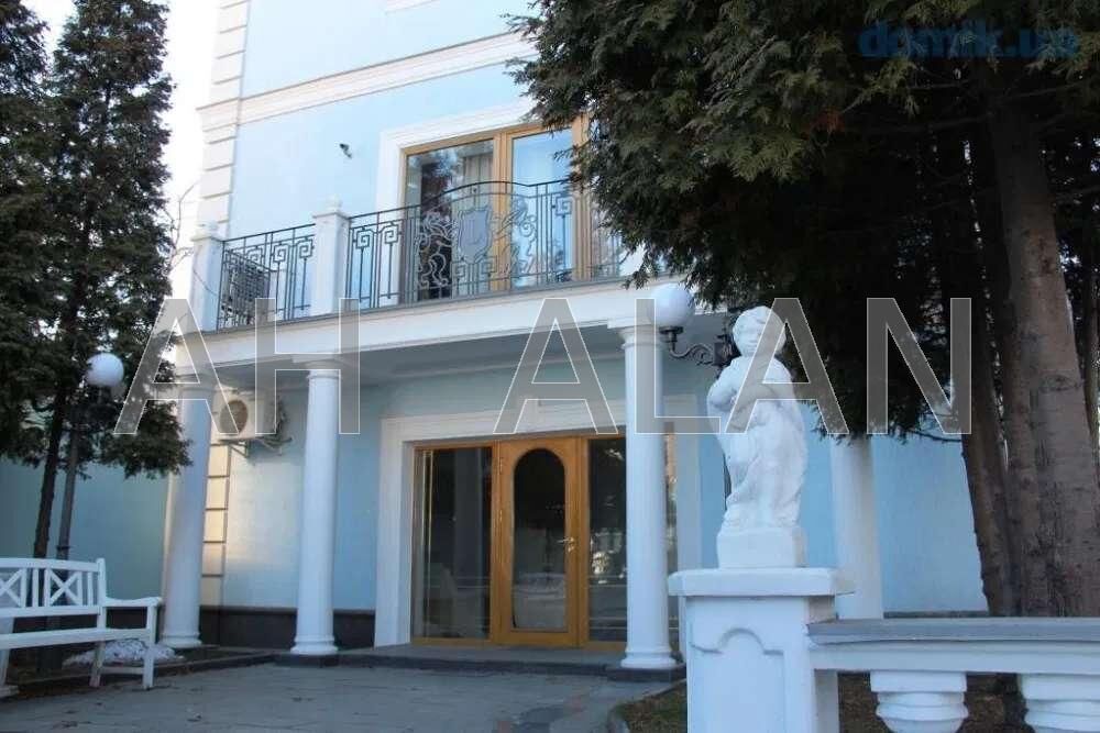 Продам дом Київ, Звіринецька вул, Звіринецька вул., 82, ПечерскПечерский район, Киев на aviso.ua