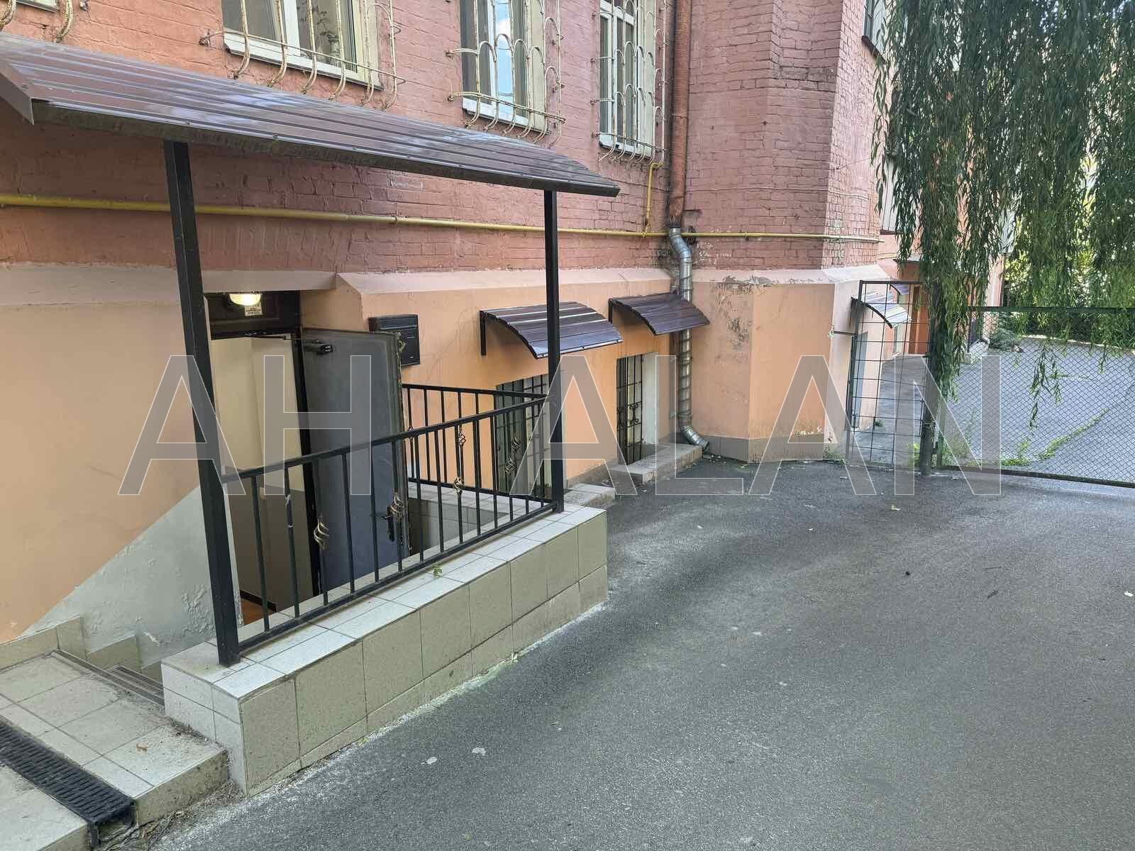 Продам офисное помещение Київ, Бульварно-Кудрявська вул, Бульварно-Кудрявська вул., 8Б, Шевченковский район, Киев на aviso.ua