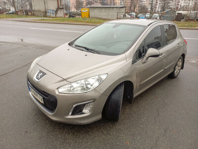 Продаю своє доглянуте Peugeot 308 автомат 2011р