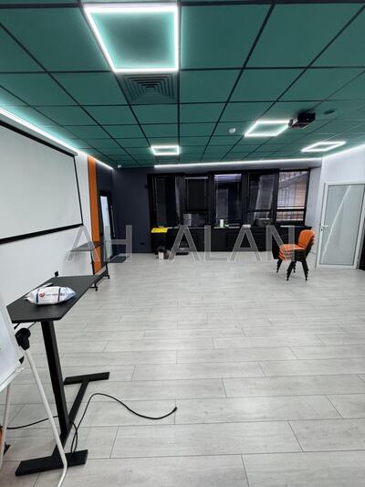 Сдам офисное помещение Київ, Євгена Коновальця вул.