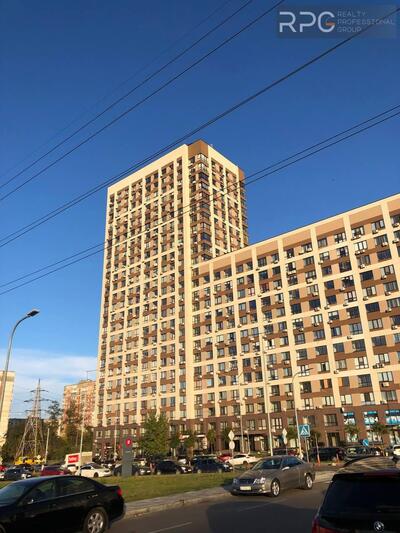 Продам квартиру ЖК Варшавський мікрорайон Київ, Олександра Олеся вул.