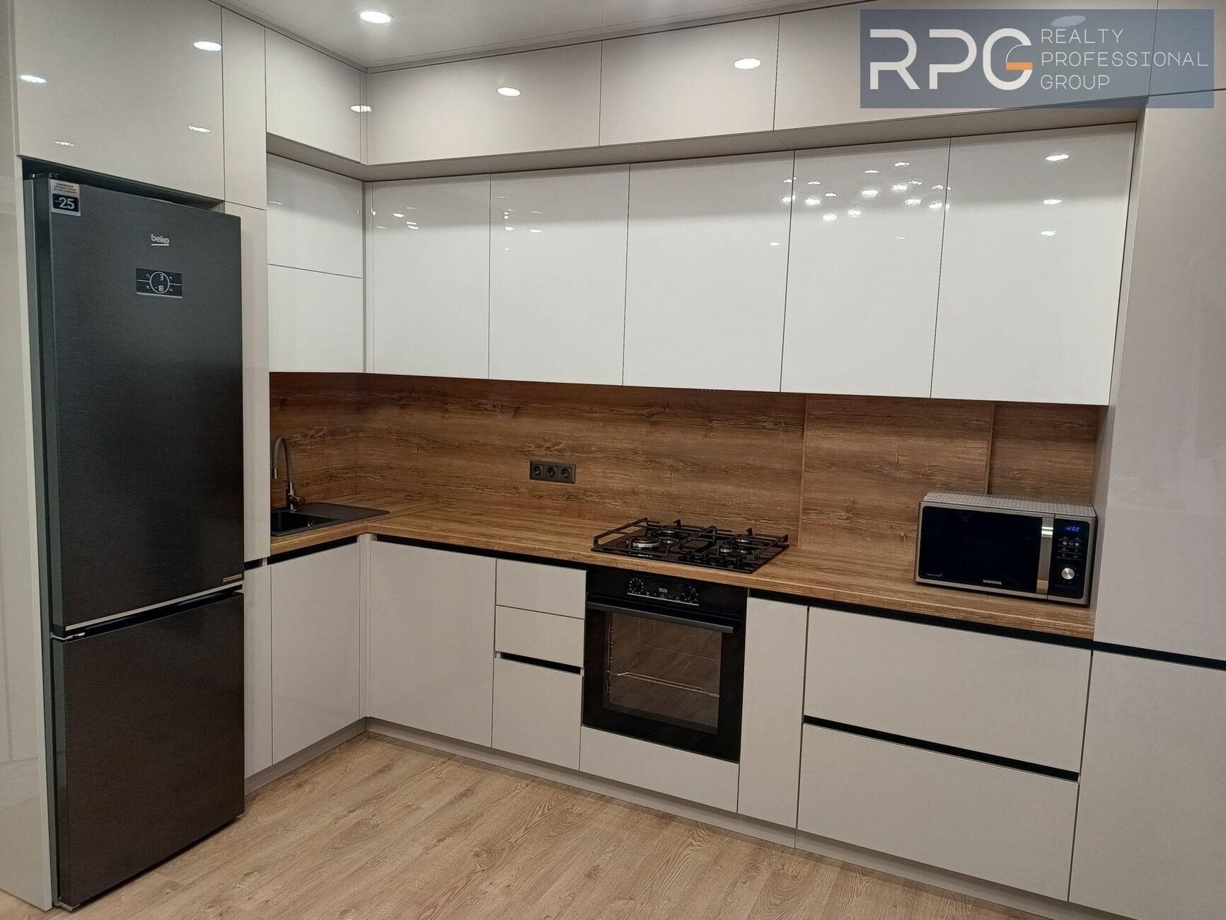 Продаж 3кім квартира 76м² ЖК У-Квартал Софіївська Борщагівка, Героїв Небесної Сотні пр-т, 16/10 на aviso.ua