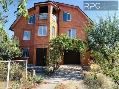 Продам 3-х поверховий будинок в Лебедівці Вишгородський