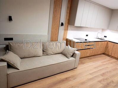 ЖК Варшавський 3 буд 10.1 Продам простора нова квартира 42м2 Київ