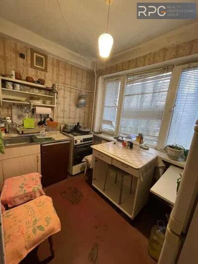 Чорних Запорожців, 1к кв 28.4 м2 Воскресенка