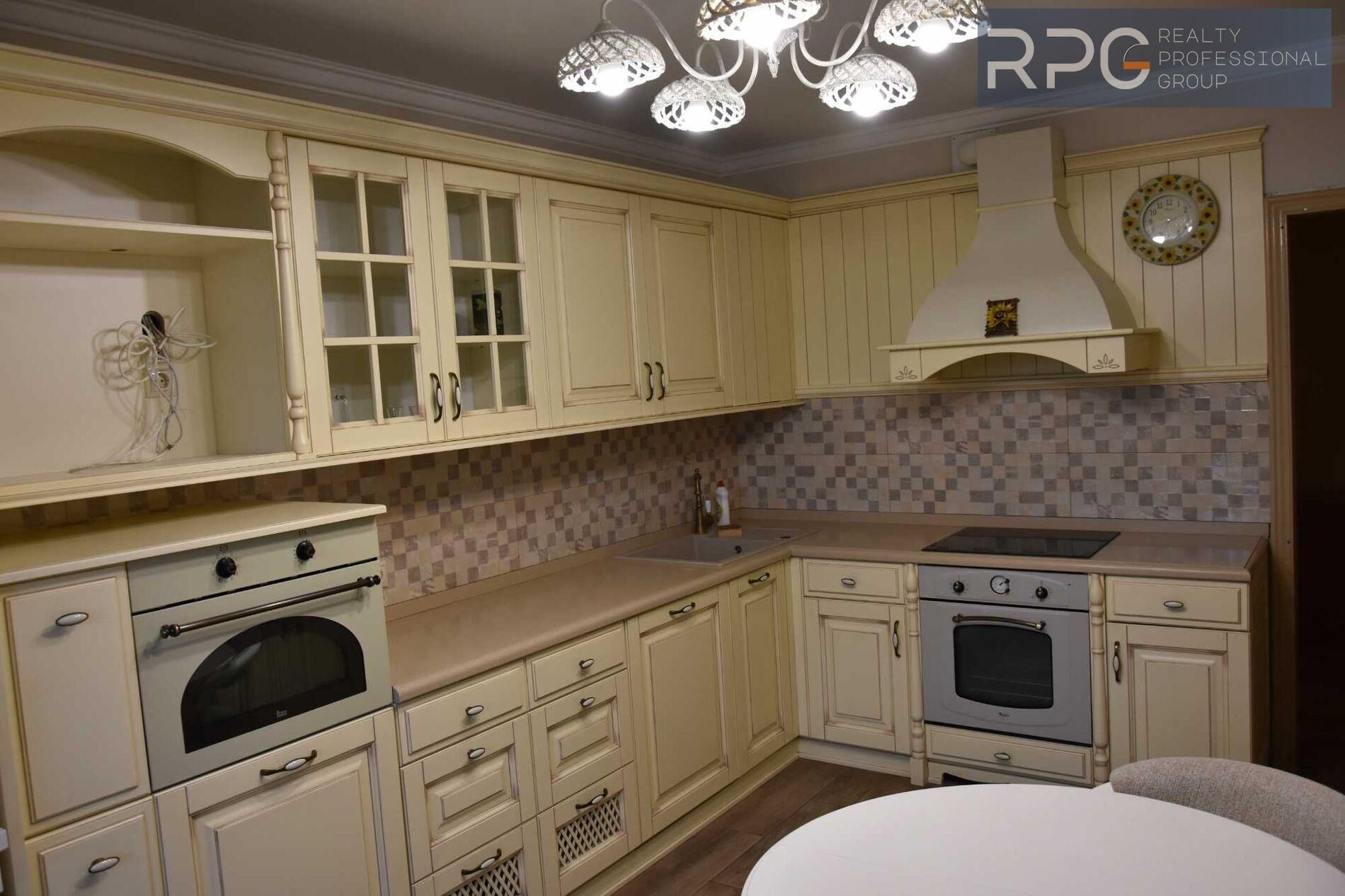 Продам квартиру Київ, Михайла Максимовича вул, Михайла Максимовича вул., 9А, ГолосіївГолосіївський район, Київ на aviso.ua