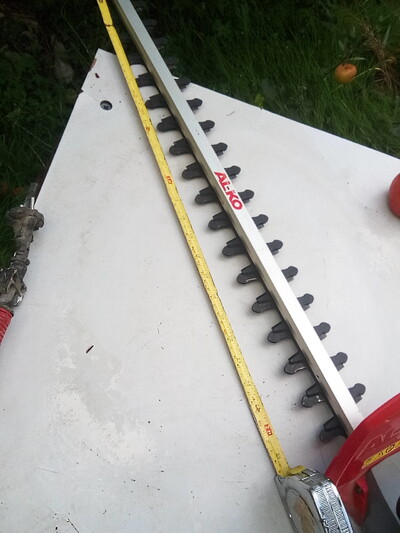 продам кущоріз в гарному стані