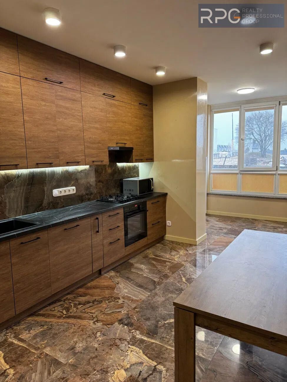 Продаж 2кім квартира 72м² ЖК Софіївські Липки Софіївська Борщагівка, Свободи вул., 1С на aviso.ua
