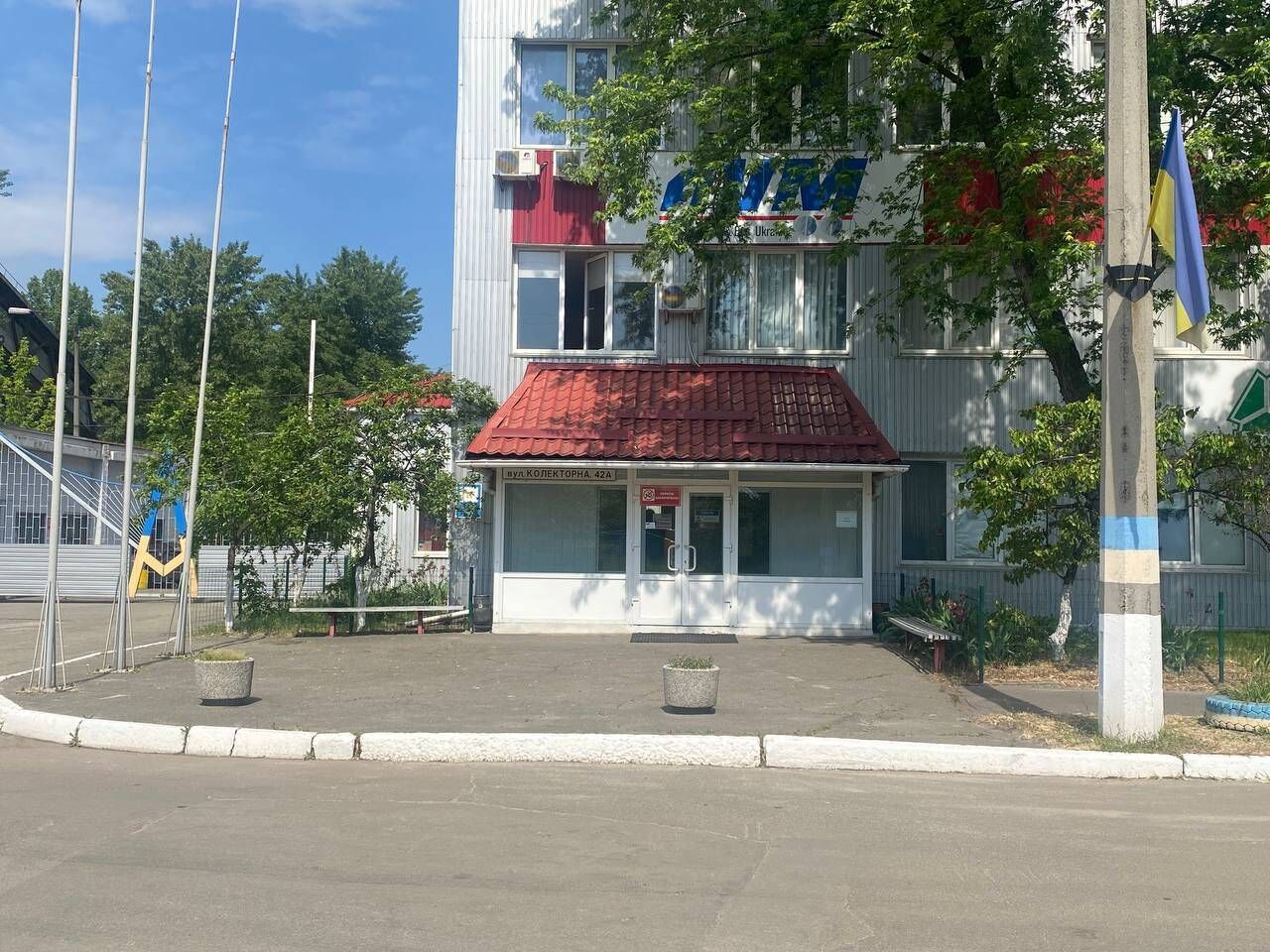 Сдаеться хороший офис 18 кв.м на 3-му этаже, Колекторна вул, БортничиДарницкий район, Киев на aviso.ua