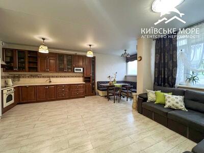Продам 4-к квартиру Київ, Дніпровський, Воскресенська вул., 14Е
