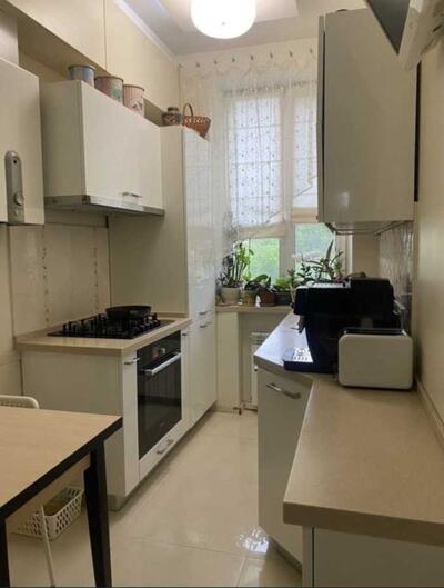 Продам 3-к квартиру Киев, Подольский, Юрковская ул., 36/10