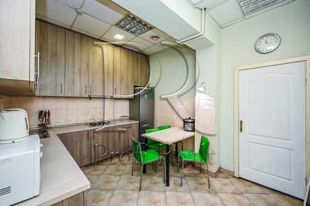 Продам готель Київ, Деснянський, Кубанської України  вул., 21А