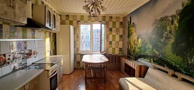Продам 3-к квартиру Київ, Дарницький, Михайла Драгоманова вул., 1Е