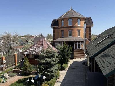 Продам готель Бориспільський, Бориспіль, Момота, 25