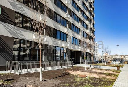 ПРОДАМ ЖК Варшавський 3 простора двокімнатна квартира 67м2 14 поверх