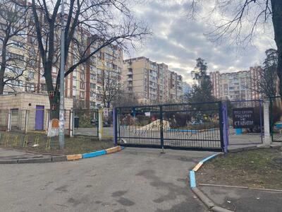 Продам 1-к квартиру Киев, Святошинский, Чернобыльская ул.