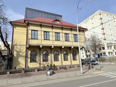 Здам довгостроково офісна будівля Київ, Печерський, Генерала Алмазова вул., 12