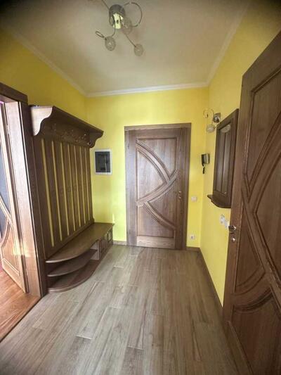 Продам 1-к квартиру Бучанський, Ірпінь, Літературна
