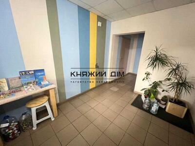 Продам 3-к квартиру Киев, Дарницкий, Вишняковская ул., 4