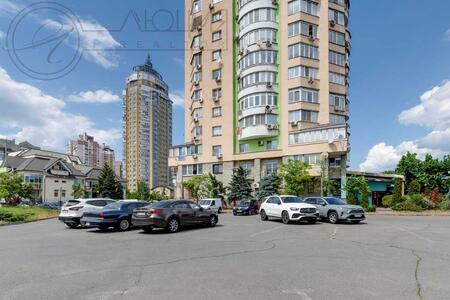 Продам офисное помещение Киев, Оболонский, Героев Сталинграда просп., 12Д
