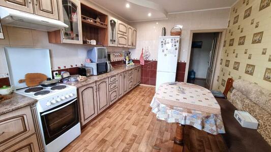 Продам 3-к квартиру Київ, Голосіївський, Михайла Максимовича вул., 9