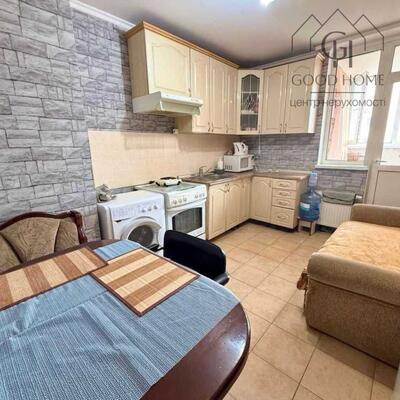 Продам 3-к квартиру Київ, Дарницький, Соломії Крушельницької вул., 15