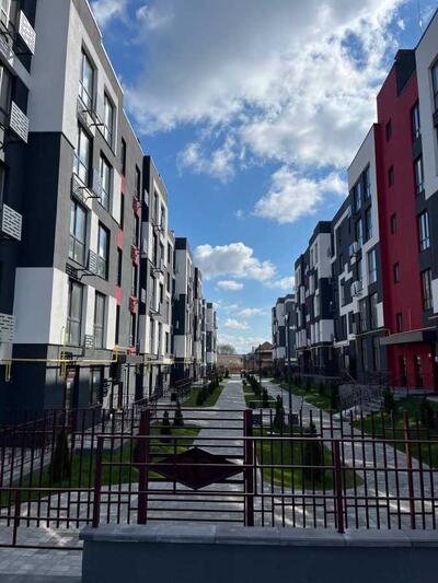 Продам 1-к квартиру Фастівський, Гатне, пров. Грушевського 12