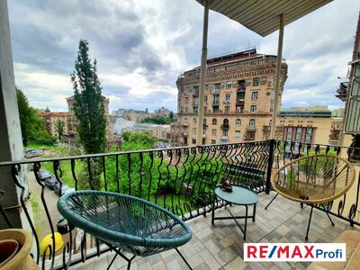 Продам 2-к квартиру Киев, Печерский, Лютеранская ул., 8