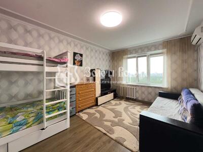 Продам 2-к квартиру Київ, Дніпровський, Миропільська вул., 37