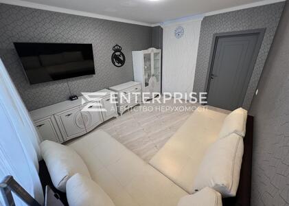 Продам 2-кімнатну квартиру, Левитана вул., д. 3, Голосіївський район, Київ