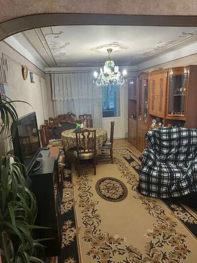 Продается 3-комнатная квартира в Киеве, Днепровский район, метро Черниговская