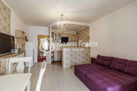 Продам 1-к квартиру Київ, Святошинський, Клавдіївська вул., 40г