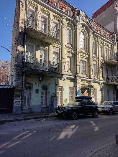 Сдам долгосрочно офисное здание Киев, Шевченковский, Тараса Шевченко пер., 4