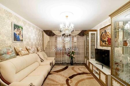 Продам 3-к квартиру Київ, Деснянський, Милославська вул., 17а