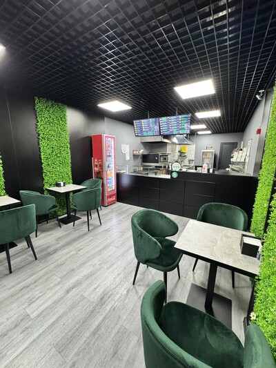 Готовий бізнес в ЖК Міністерський — YUMMY PARK | Шаурма, бургери, піца, фритюр