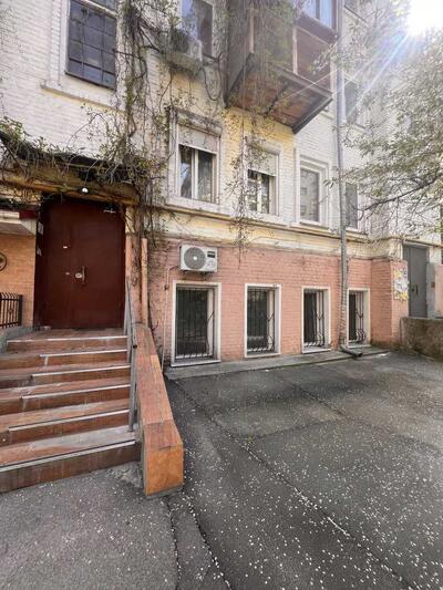 Продам торговая площадь Киев, Печерский, Владимира Антоновича ул.