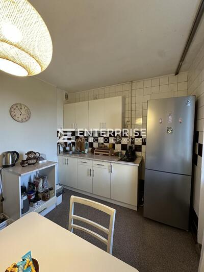 Продаж 2к квартири, поряд метро, ремонт, пр-т Науки, Голосієво.